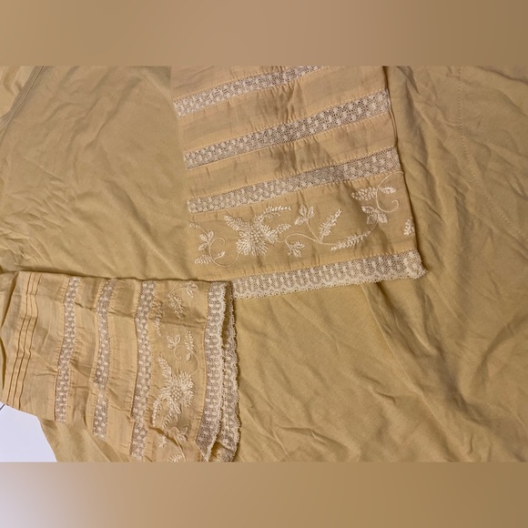 LOGO by Lori Goldstein Cotton Modal Embroidered Sleeve Top Yellow LARGE - Picture 8 of 10